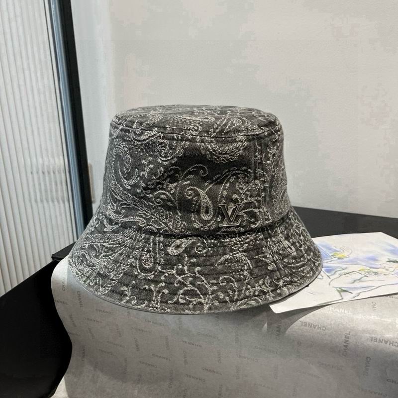 LV hat 090908